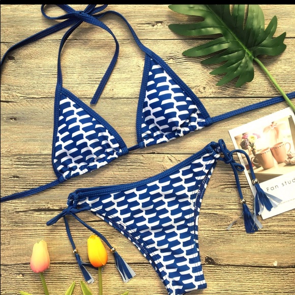 🆕 Cut Out Navy Blue Two Piece Bikini - Picture 2 of 4